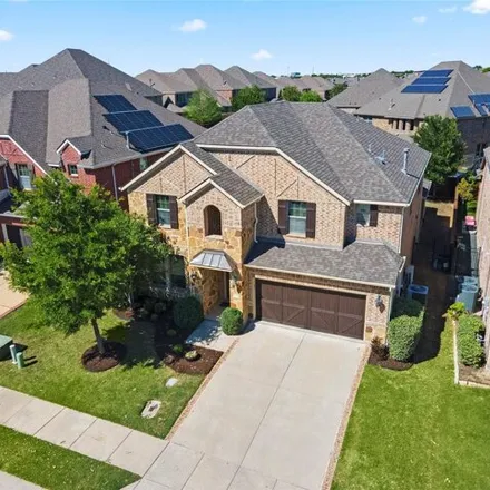 Buy this 5 bed house on 3201 Fountain Drive in Irving, TX 75063