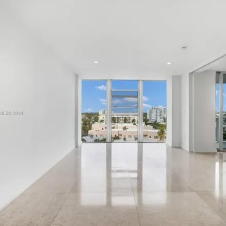 Image 7 - 900 Bay Drive, Isle of Normandy, Miami Beach, FL 33141, USA - Condo for rent