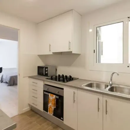 Image 8 - Carrer de Muntaner, 461, 08001 Barcelona, Spain - Apartment for rent