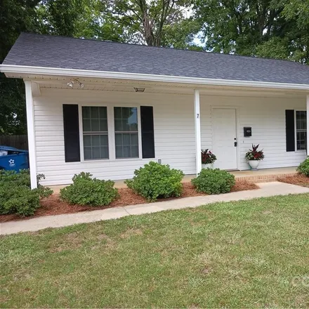 Buy this 3 bed house on 7 West Klutz Street in Maiden, Catawba County