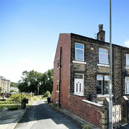 Buy this 2 bed townhouse on Church Street in Huddersfield, HD4 5DQ