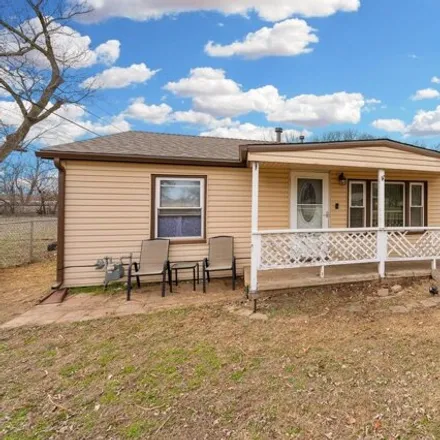 Buy this 3 bed house on 4541 South Main Street in Midland, Wichita