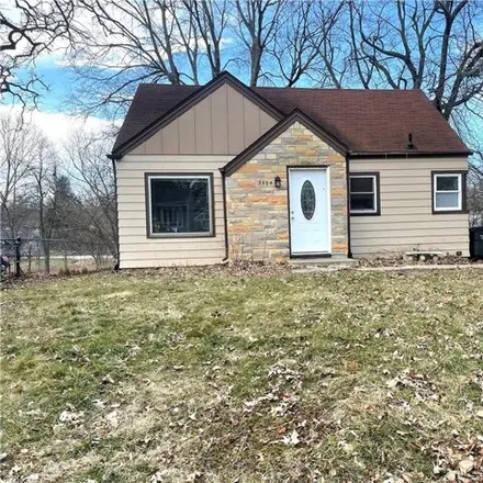 Buy this 3 bed house on 3615 Amick Avenue in Des Moines, IA 50310