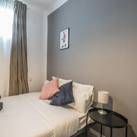 Rent this 6 bed room on Dos Naciones in Calle del Conde de Romanones, 28012 Madrid