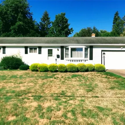 Buy this 3 bed house on 39 Virginia Drive in Lake County, OH 44077