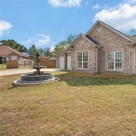 Image 3 - Olde Oaks Circle, Madisonville, TX, USA - House for sale