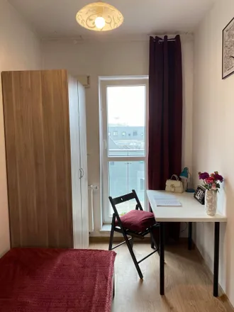 Rent this 7 bed room on Słowiańska in 50-300 Wrocław, Poland
