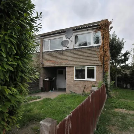 Rent this 3 bed house on Leete Place in Royston, SG8 5DX