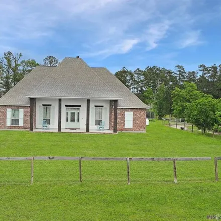 Buy this 5 bed house on Weiss Road in Oldfield, Livingston Parish