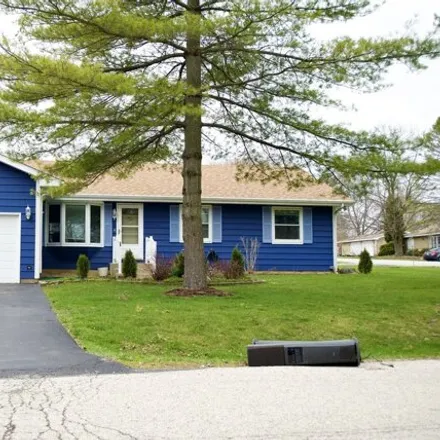 Buy this 3 bed house on 917 South Broadway Street in McHenry Shores, McHenry