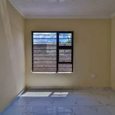 Image 5 - Bushwillow Street, Kibler Park, Gauteng, 2053, South Africa - Apartment for rent