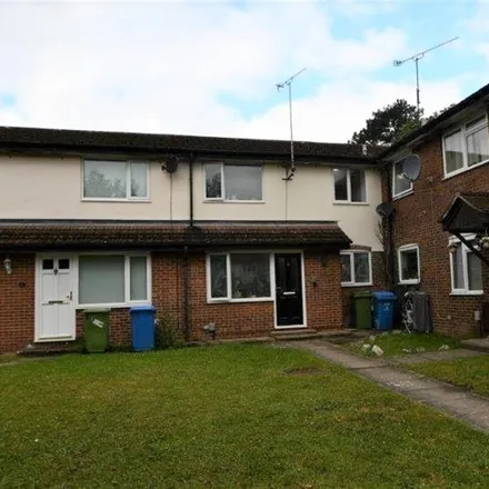 Rent this 1 bed house on Kingfisher Close in Farnborough, GU14 9QX