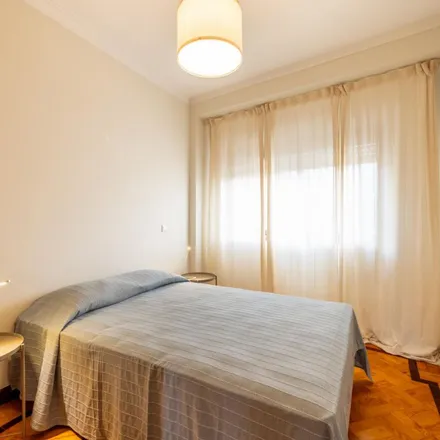 Rent this 3 bed apartment on Célia in Rua de Miguel Bombarda, 4050-377 Porto