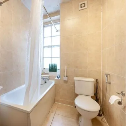 Image 6 - Princess Court, Queensway, London, W2 4QH, United Kingdom - Apartment for sale