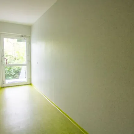 Image 2 - Ingolstädter Straße 25, 06128 Halle (Saale), Germany - Apartment for rent