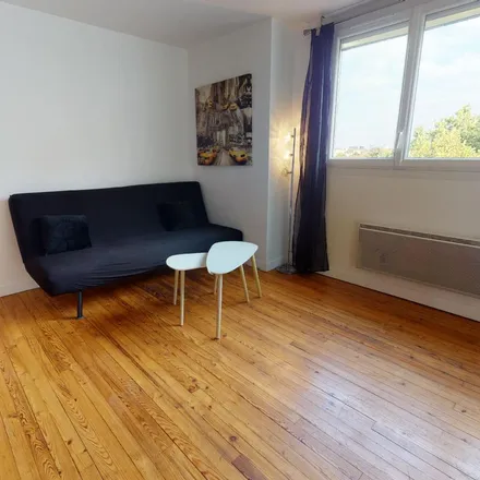 Rent this 3 bed apartment on 12 Rue de la Tour in 31200 Toulouse, France