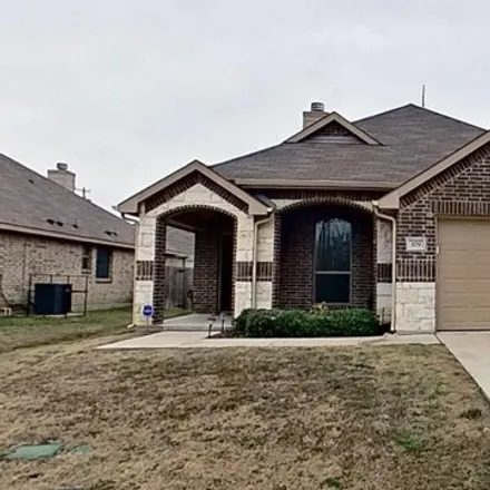 Rent this 4 bed house on 155 North Henrietta Street in Ferris, Ellis County