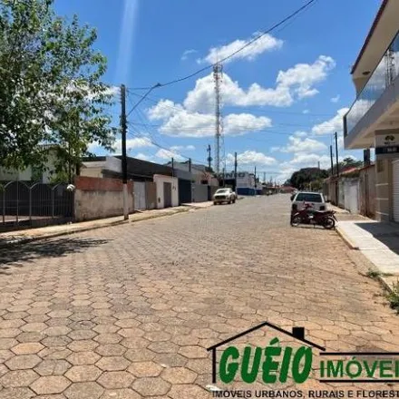 Buy this 3 bed house on Escola Municipal Maria da Silveira Vasconcelos in Rua Itararé, Centro