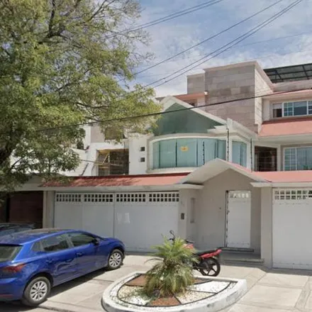 Buy this 8 bed house on Circuito Médicos 178 in 53100 Naucalpan de Juárez, MEX