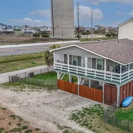 Buy this 2 bed house on 22648 Gulf Drive in Bay Harbor, Galveston