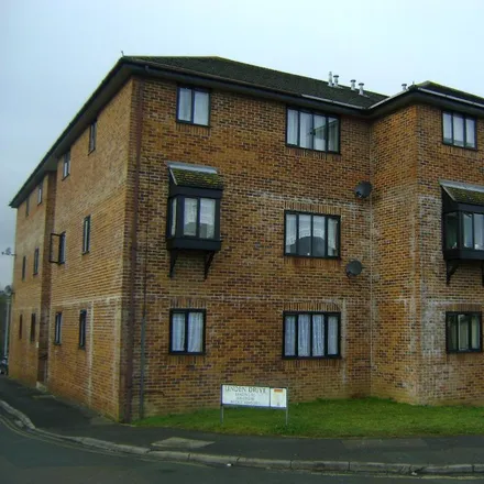 Rent this 1 bed apartment on Cumbers Farm in Liss Post Office, Hill Brow Road