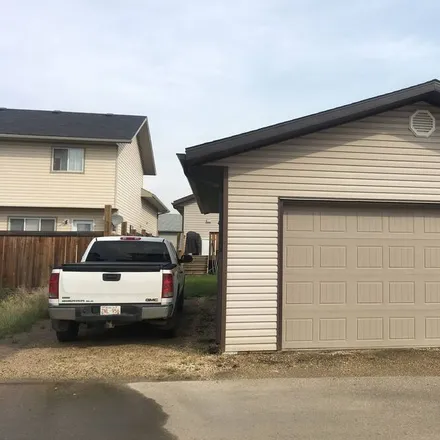 Image 9 - Grande Prairie, AB T8X 0C1, Canada - House for rent
