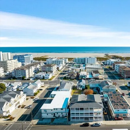 Buy this 2 bed condo on 5655 Seaview Avenue in Wildwood Gables, Cape May County