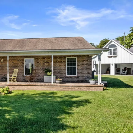 Buy this 3 bed house on 1575 Thompson Creek Road in Morristown, TN 37813