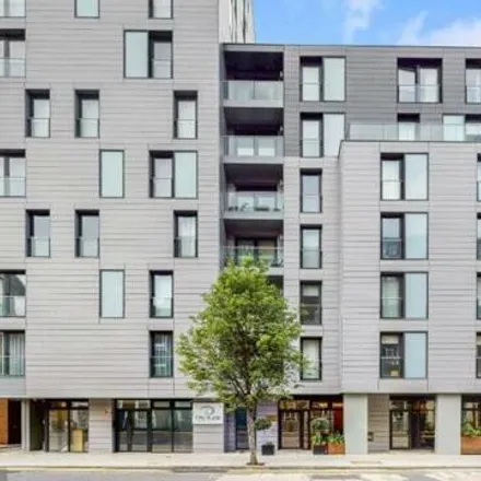 Image 9 - Ordnance Building, Dock Street, London, E1 8QU, United Kingdom - Apartment for rent