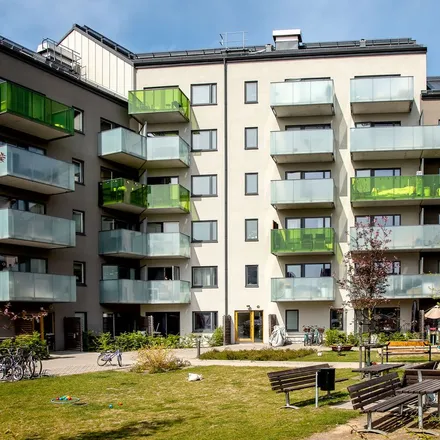 Rent this 3 bed apartment on Blåsebergavägen 12 in 216 33 Malmo, Sweden