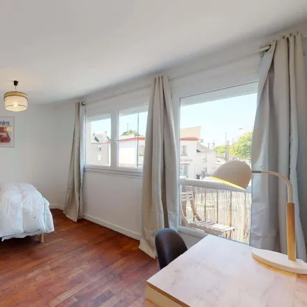 Rent this 4 bed room on Demare Beaulieu Immobilier in Boulevard Adolphe Billault, 44200 Nantes
