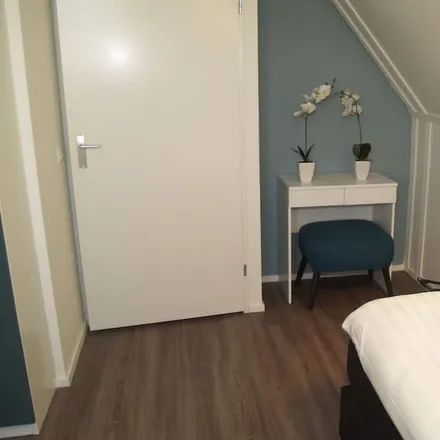 Rent this 2 bed house on Uitdam in Zeedijk, 1154 PP Uitdam