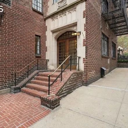 Image 7 - 333 East 41st Street, New York, NY 10017, USA - Apartment for sale
