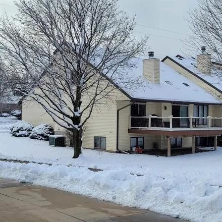 Image 2 - 3302 East Ridge Drive, Pleasant Valley Township, Scott County, IA 52722, USA - Condo for sale