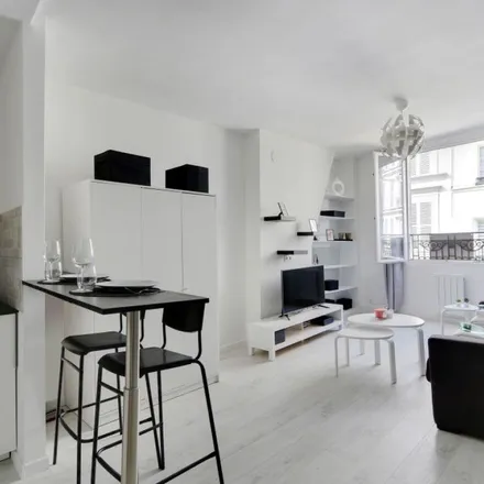 Image 5 - 20 Rue Saint-Merri, 75004 Paris, France - Apartment for rent