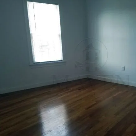 Image 7 - 141 Rindge Ave, Unit 4 - Apartment for rent