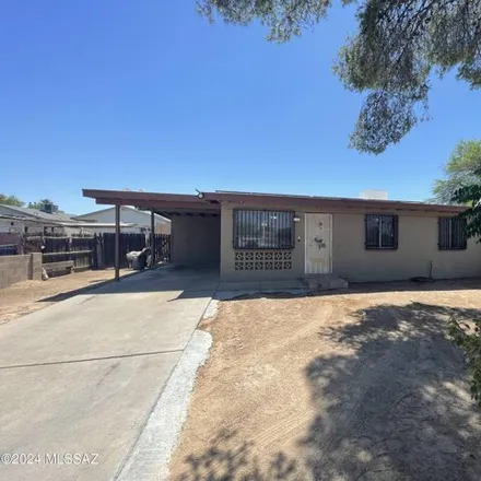 Image 2 - 5185 S Mountain Ave, Tucson, Arizona, 85706 - Townhouse for sale