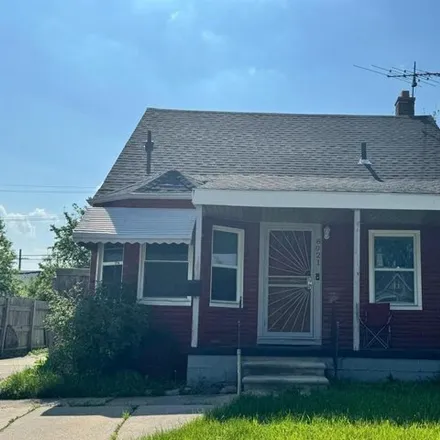 Buy this 3 bed house on 8041 Grandville Avenue in Detroit, MI 48228