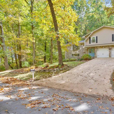 Buy this 5 bed house on 921 Dunsinane Road in Signal Mountain, Hamilton County