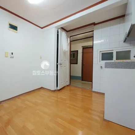 Rent this 1 bed apartment on 서울특별시 서대문구 연희동 189-1