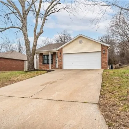 Buy this 2 bed house on 3800 W Lilac Dr in Fayetteville, Arkansas