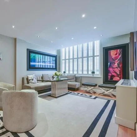 Buy this 2 bed apartment on Marathon House in 200 Marylebone Road, London