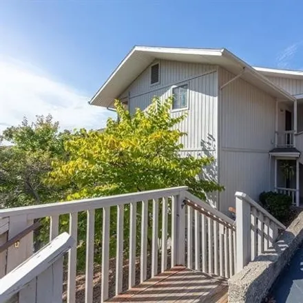 Buy this 3 bed condo on Dempsy Drive in Laguna Beach, Osage Beach