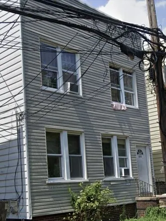 Image 7 - 284 Liberty Avenue, Croxton, Jersey City, NJ 07307, USA - House for rent