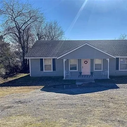 Buy this 3 bed house on 1017 Bean Street in Tahlequah, OK 74464