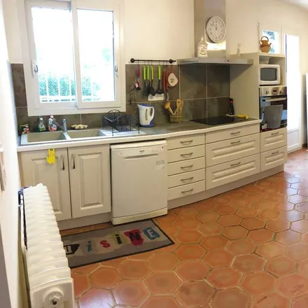 Image 3 - 83110 Sanary-sur-Mer, France - House for rent