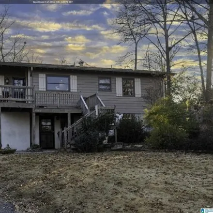 Buy this 3 bed house on 3325 Ridgely Drive in Cahaba Heights, Vestavia Hills