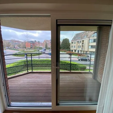 Rent this 3 bed apartment on Val des Seigneurs - Herendal 121 in 1150 Woluwe-Saint-Pierre - Sint-Pieters-Woluwe, Belgium