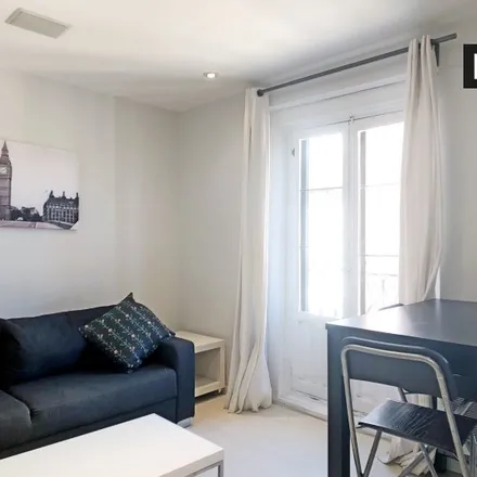 Rent this 1 bed apartment on Madrid in Calle de Manzanares, 1