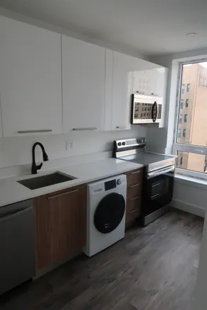 Rent this 1 bed apartment on 941 West Carmen Avenue